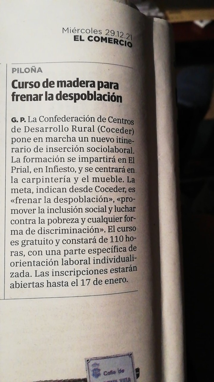 Artículo del periódico El comercio con los datos de los cursos de madera del CDR El Prial